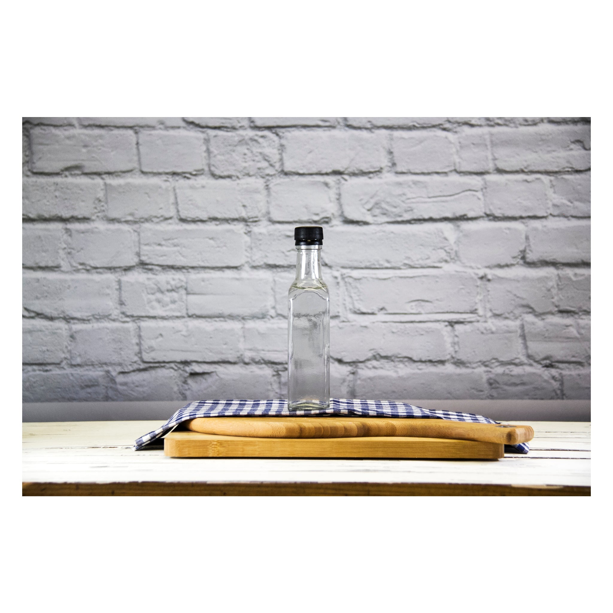 CONSOL SQUARE OIL/VINEGAR BOTTLE WITH BLACK LID 6PK, 250ML