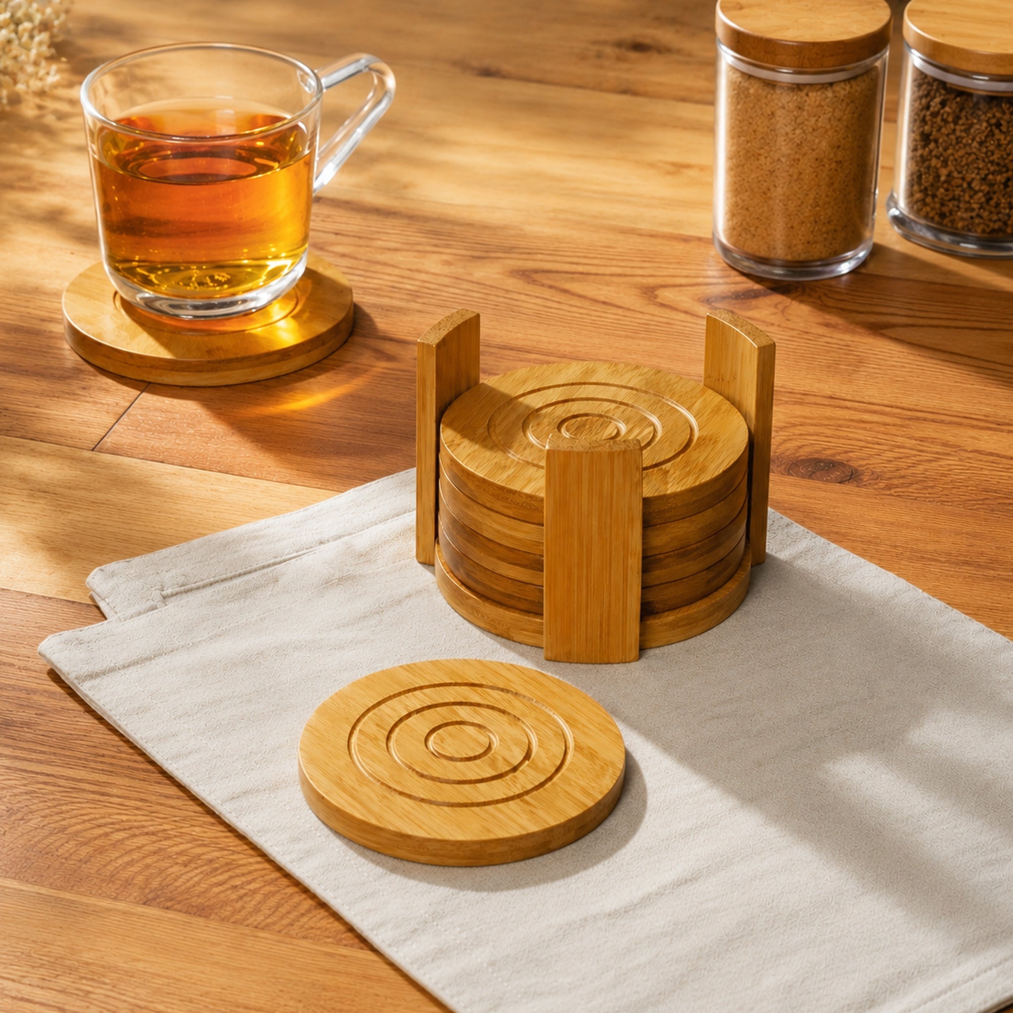 REGENT BAMBOO ROUND COASTERS IN A HOLDER 7 PIECE SET, 100MM DIA
